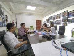 歡迎美國(guó)客戶(hù)來(lái)恩沃德納米海綿廠洽談合作